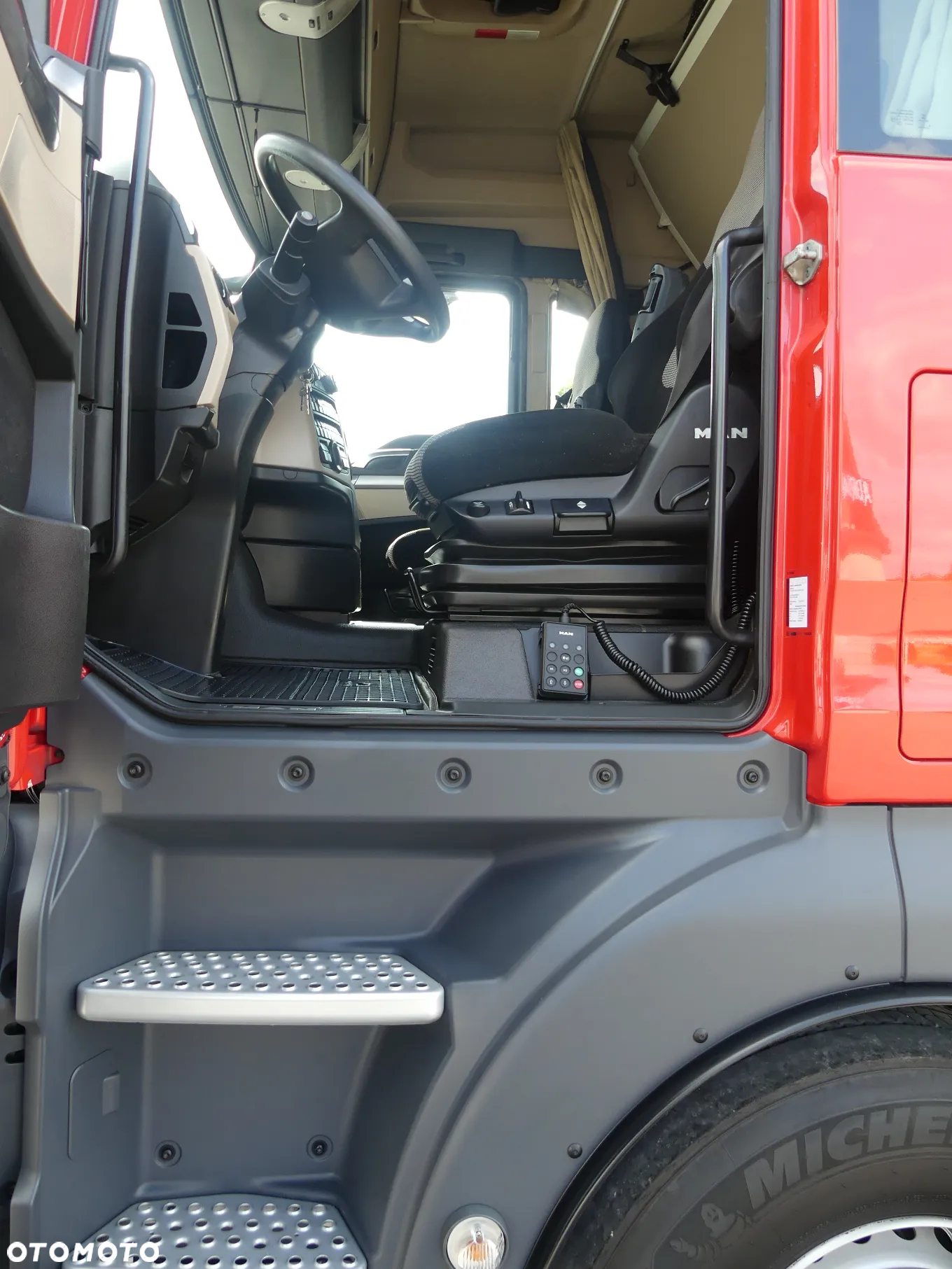 MAN TGX 18.500 / EURO 6 / AUTOMAT / KLIMA POSTOJOWA / - 16