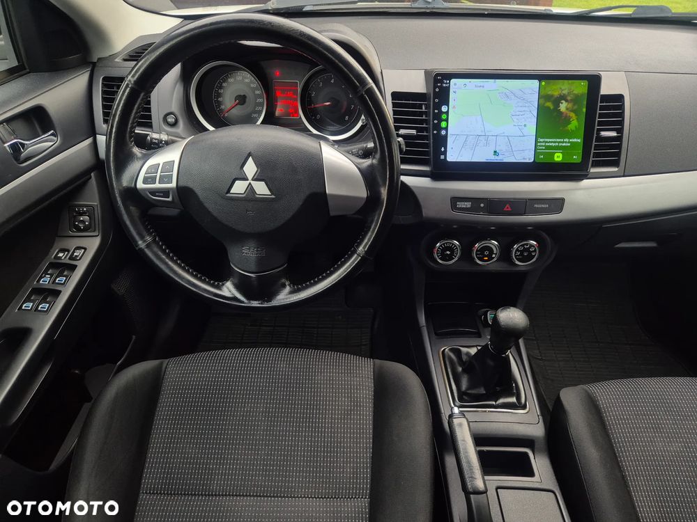 Mitsubishi Lancer 1.5 Invite - 6
