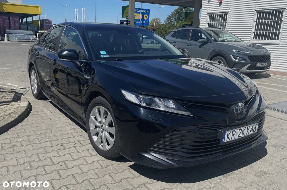 Toyota Camry Business Edition - 1