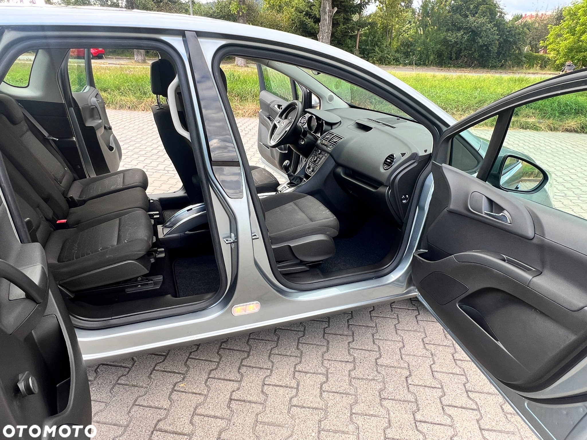 Opel Meriva 1.4 150 Jahre - 24