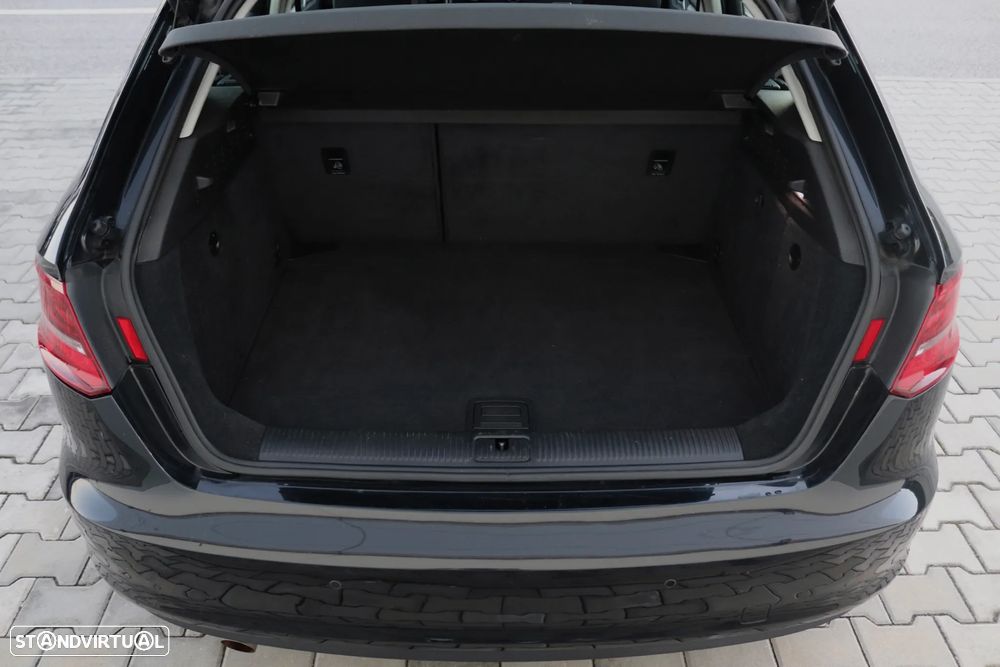 Audi A3 Sportback 1.6 TDI Advance S tronic - 49