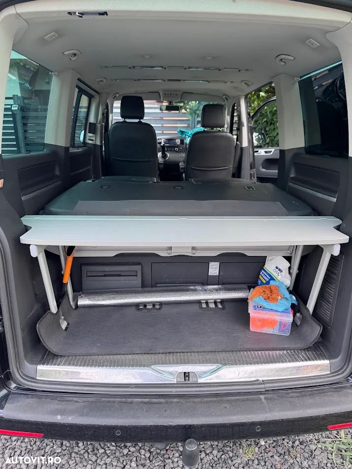 Volkswagen Multivan - 8