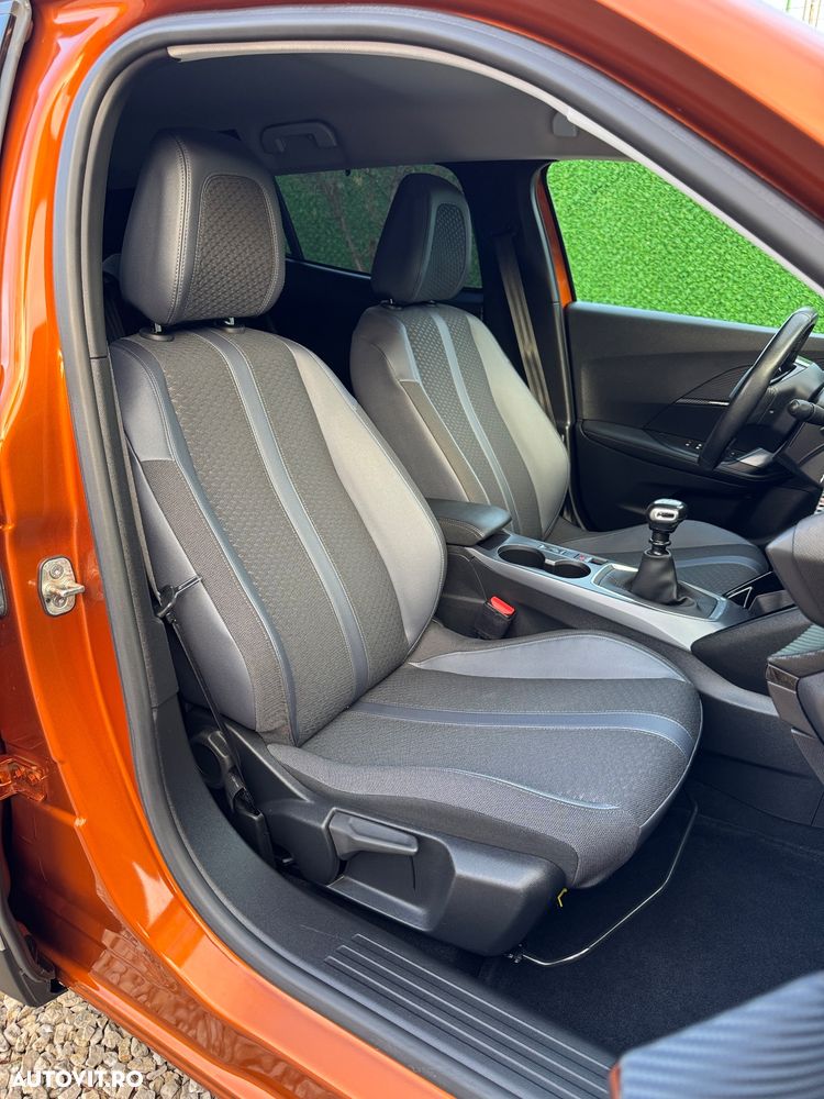 Peugeot 2008 PureTech 100 Allure - 9