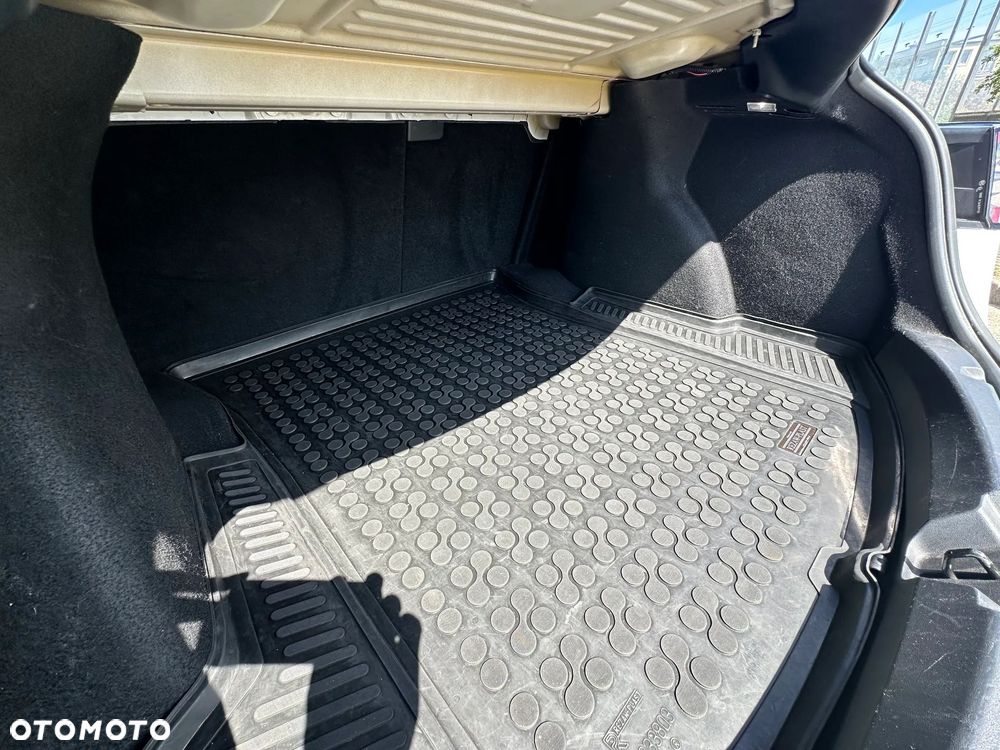 Tesla Model 3 - 23