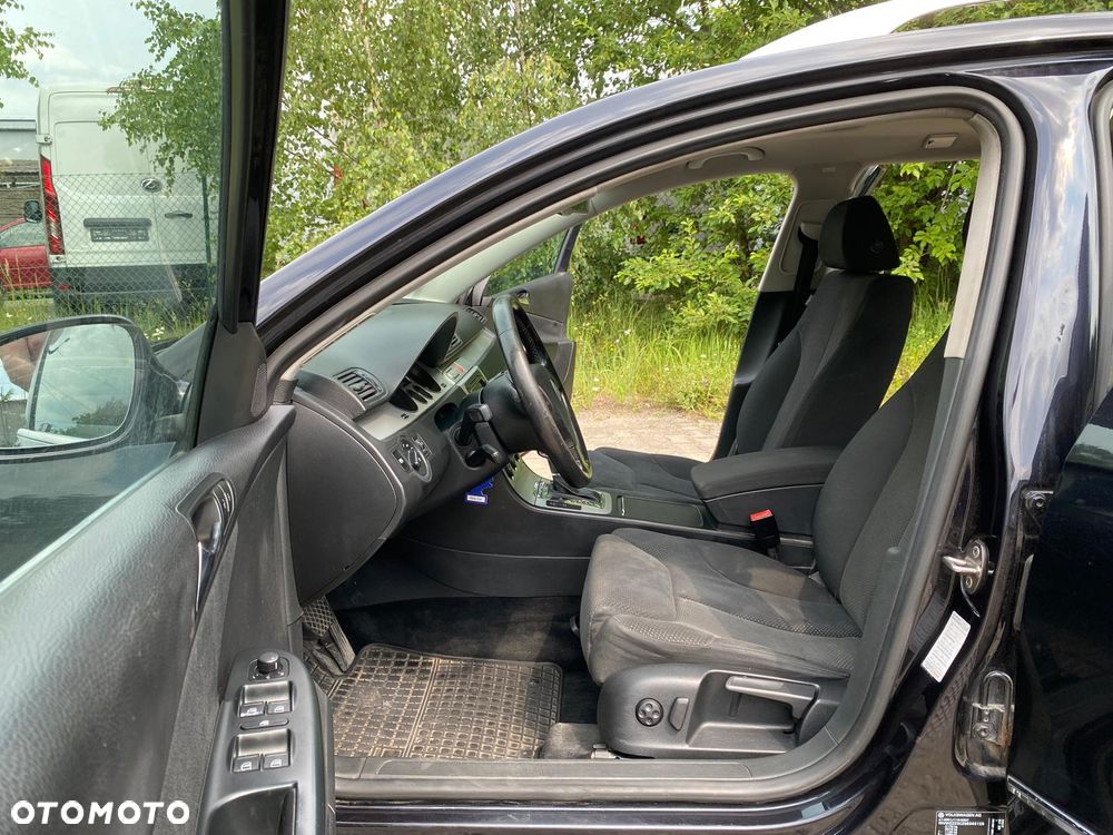 Volkswagen Passat 2.0 TDI DPF DSG Comfortline - 30