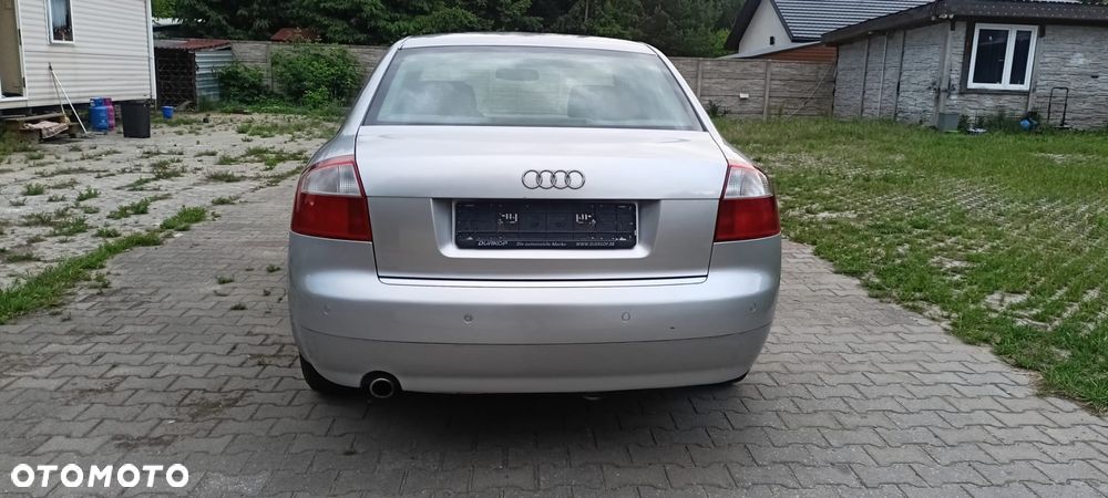 Audi A4 Limousine - 6