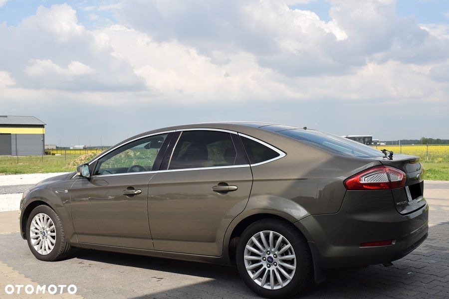 Ford Mondeo 2.0 TDCi Platinium X Plus (Titanium) - 4