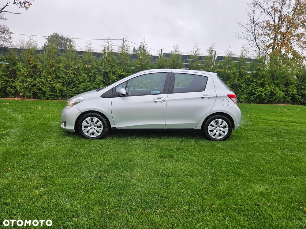 Toyota Yaris - 5