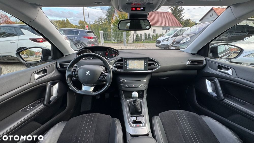 Peugeot 308 2.0 BlueHDi Allure S&S - 16