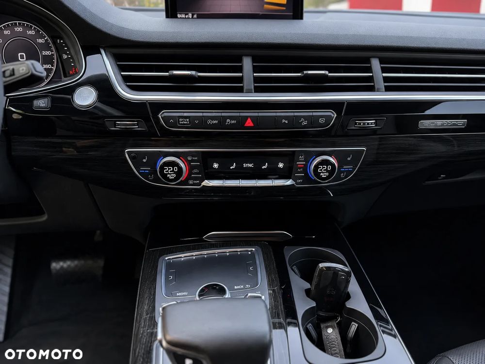 Audi Q7 - 8