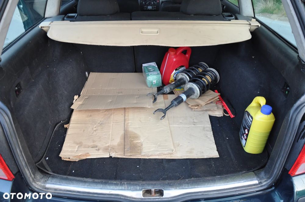 Volkswagen Passat 1.9 TDI CL - 22