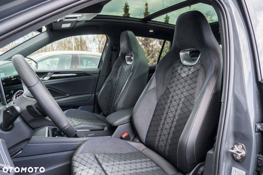 Volkswagen Tiguan - 13