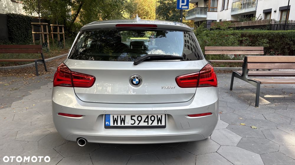 BMW Seria 1 118d - 8