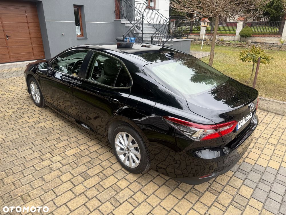 Toyota Camry - 13