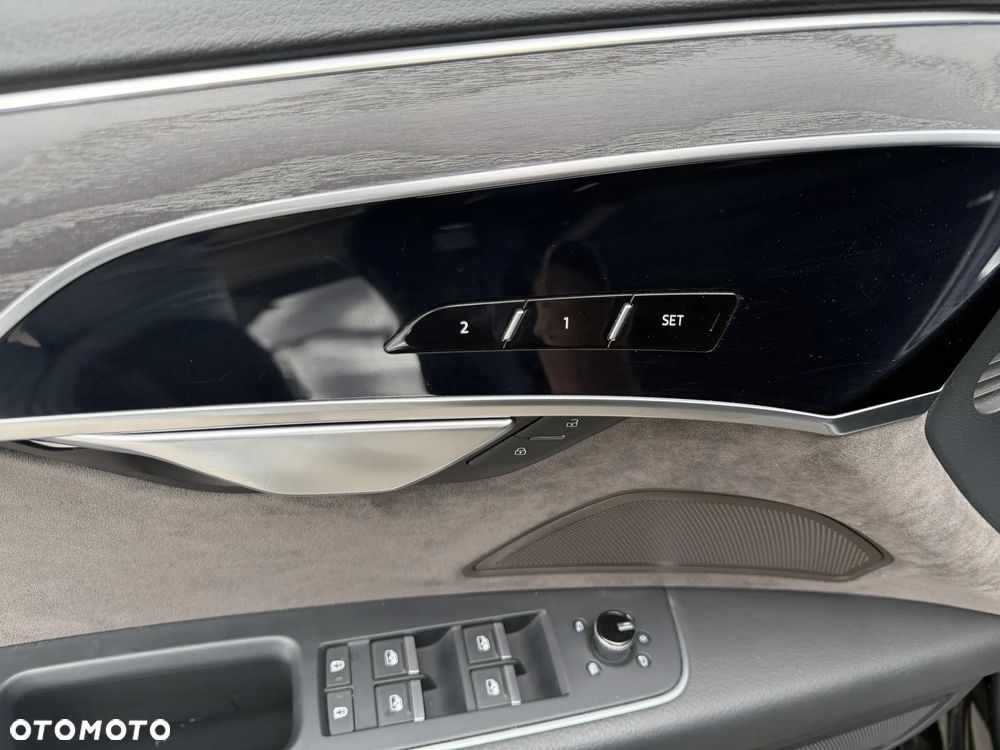 Audi A8 L 60 TFSI e Quattro Tiptronic - 10