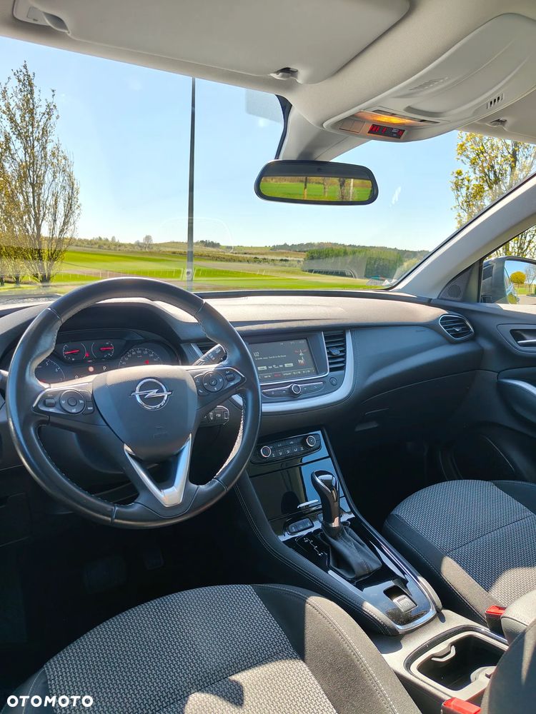 Opel Grandland X 1.2 T Enjoy S&S - 11