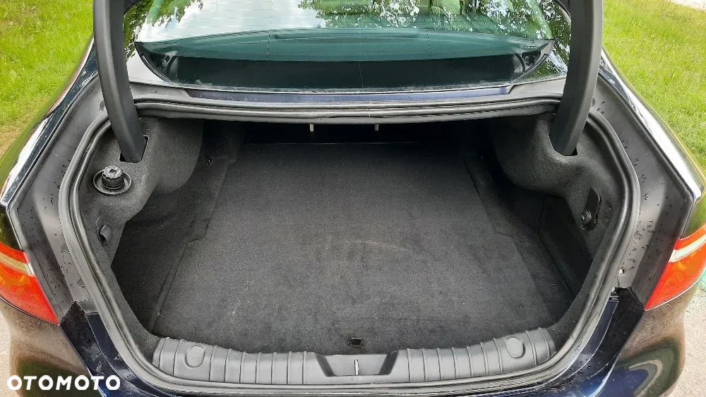 Jaguar XF 3.0 TDV6 Portfolio - 18
