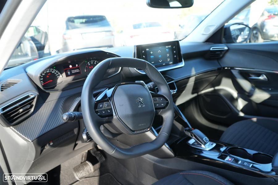 Peugeot 2008 1.2 PureTech Active EAT8 - 9