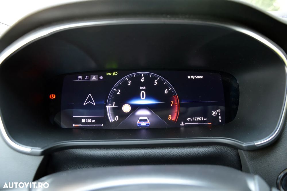 Renault Megane TCe 160 GPF EDC R.S. LINE - 7