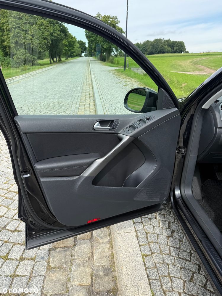 Volkswagen Tiguan 1.4 TSI Sport&Style - 19