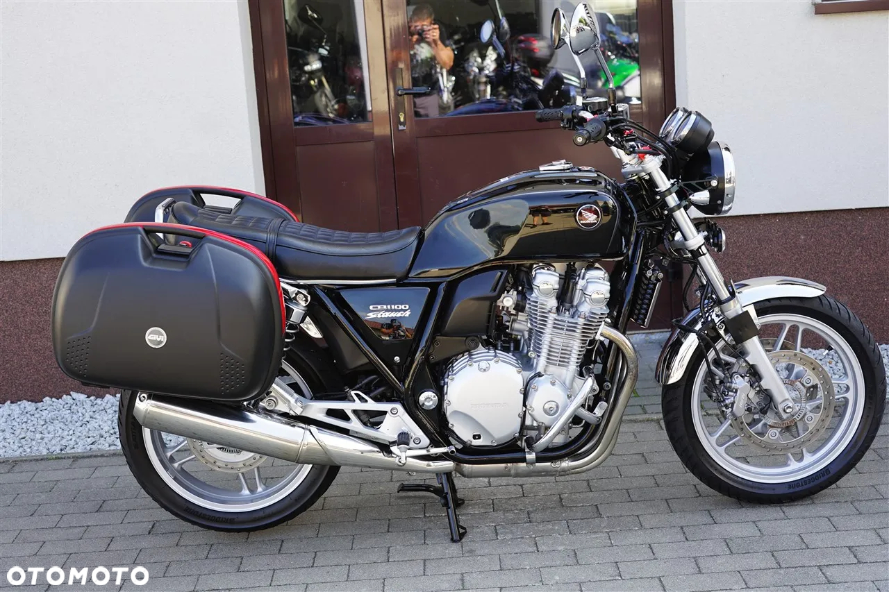 Honda CB - 2