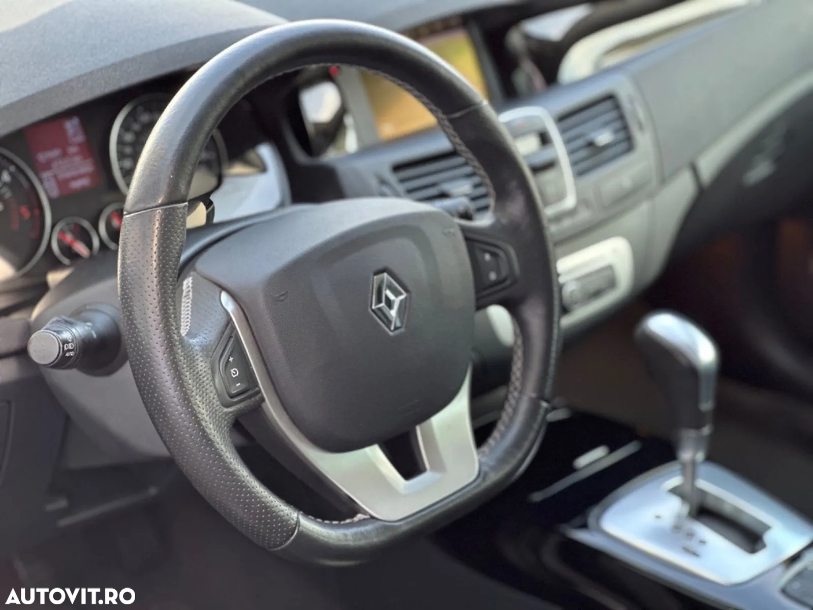 Renault Laguna Grandtour dCi 110 FAP EDC Bose Edition - 15
