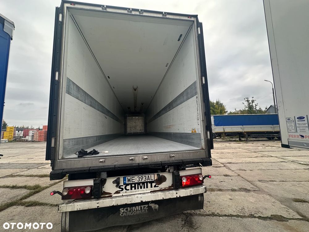 Schmitz CARGOBULL - 11