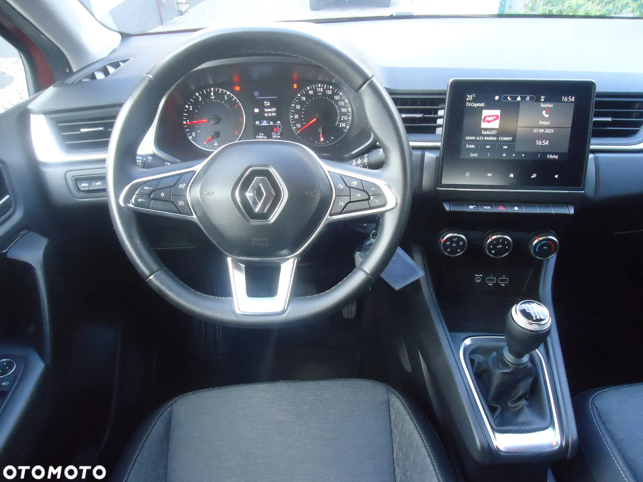 Renault Captur 1.0 TCe Zen - 12