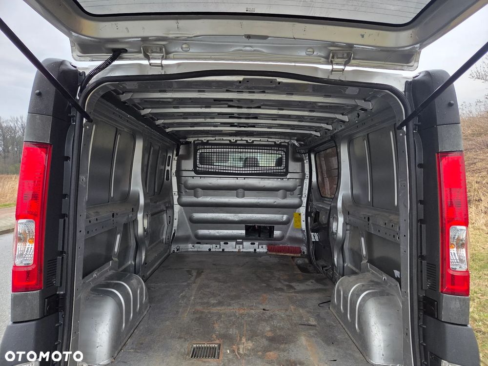 Opel VIVARO - 11