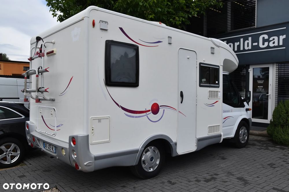 Ford Transit Challenger Genesis 32 - 4