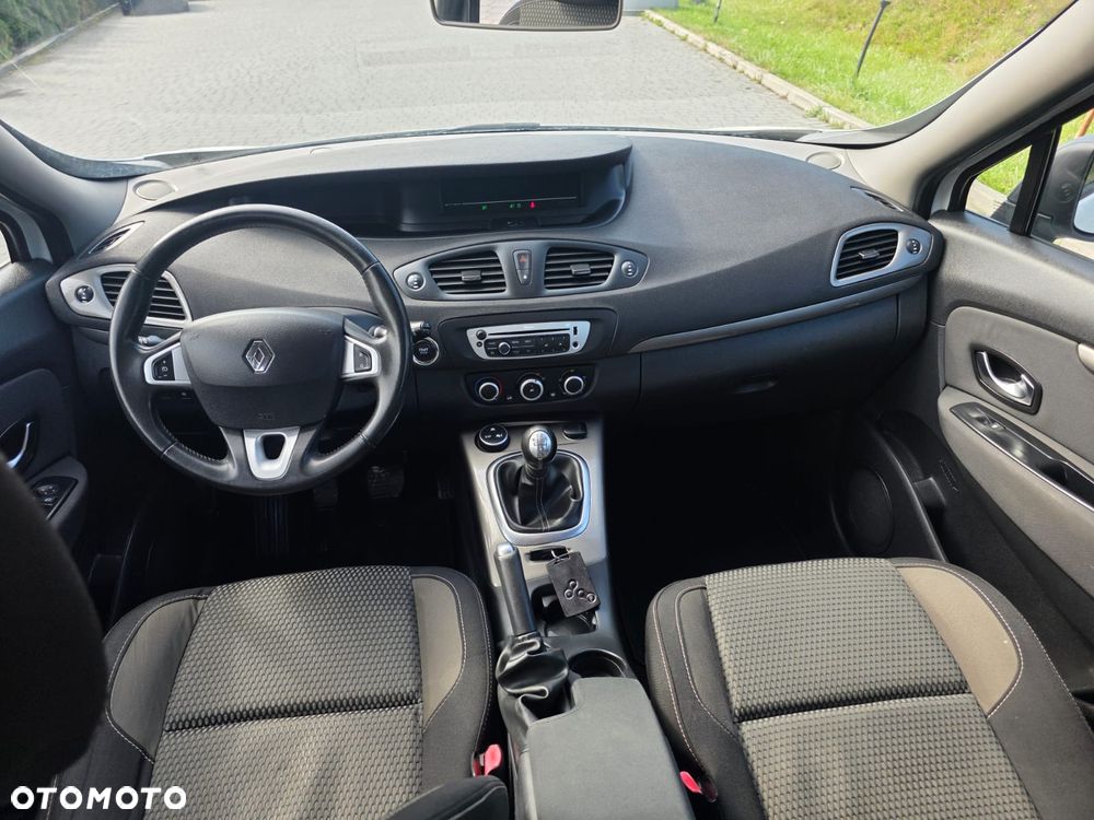 Renault Scenic - 17