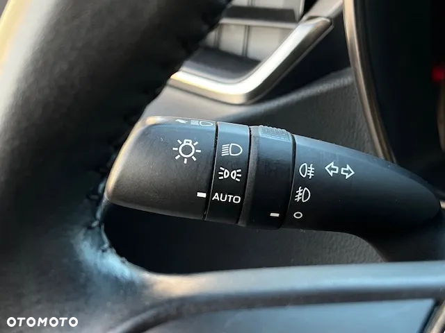 Toyota Corolla 1.8 Hybrid Comfort - 25