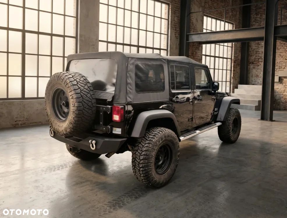 Jeep Wrangler Unlimited 3.8 Sport - 8
