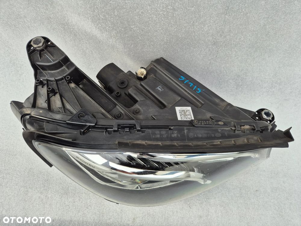 Lampa prawa Mercedes E-klasa W213 A2139064004 Full Led - 3
