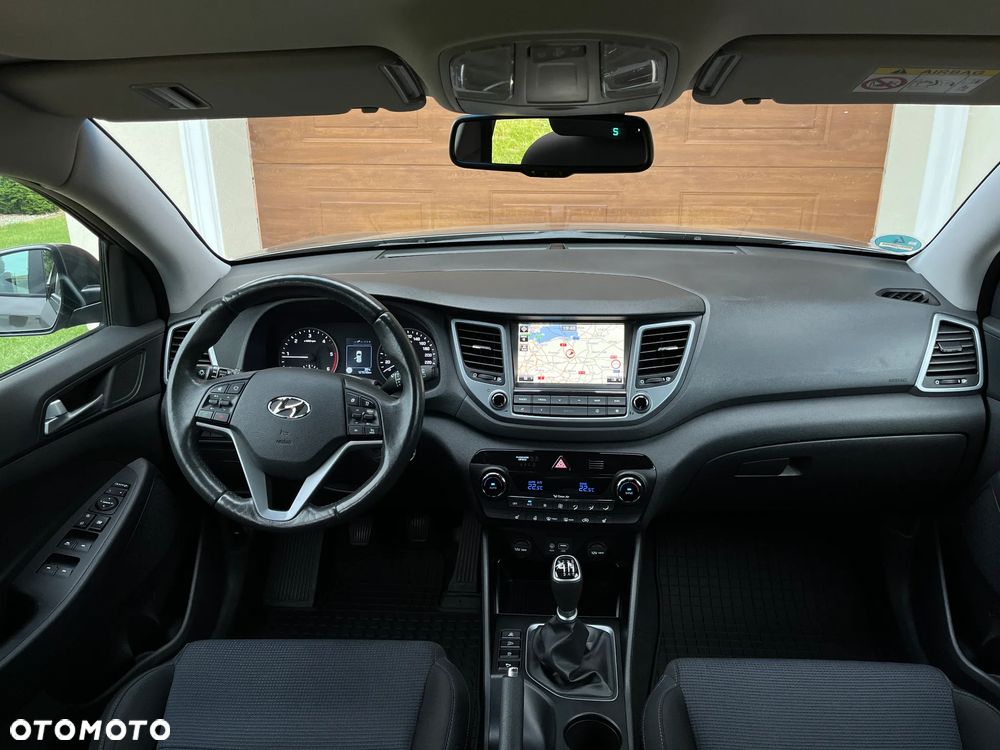 Hyundai Tucson blue 1.7 CRDi 2WD Intro Edition - 25