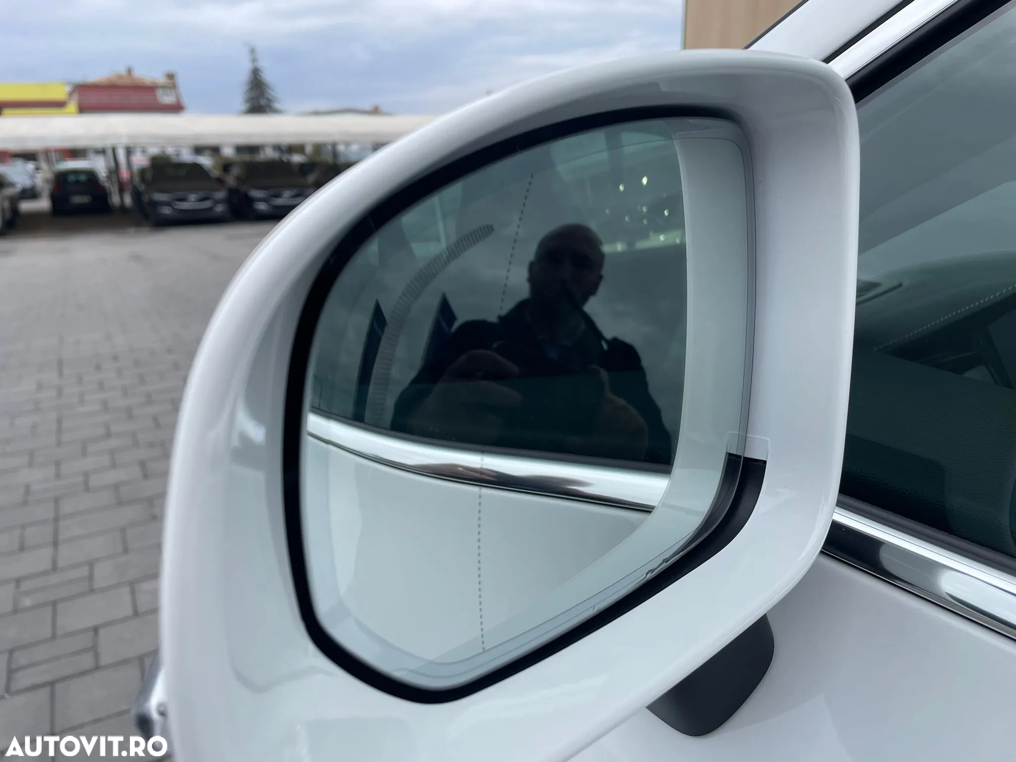 Volvo XC 60 B5 MHEV AT8 AWD Inscription - 16