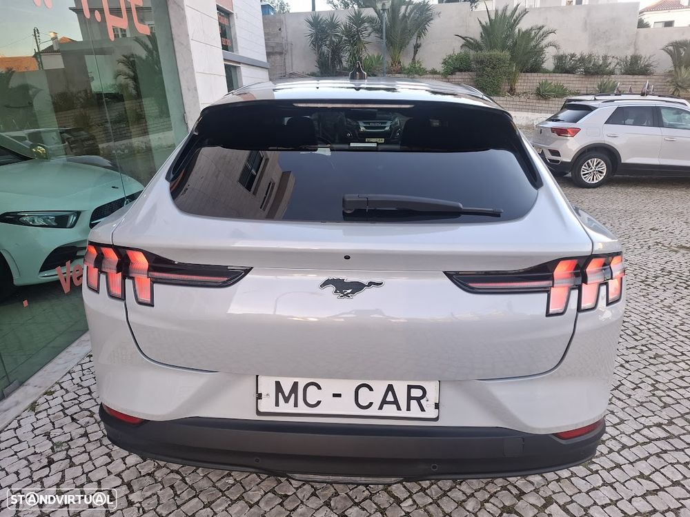 Ford Mustang Mach-E Premium - 5