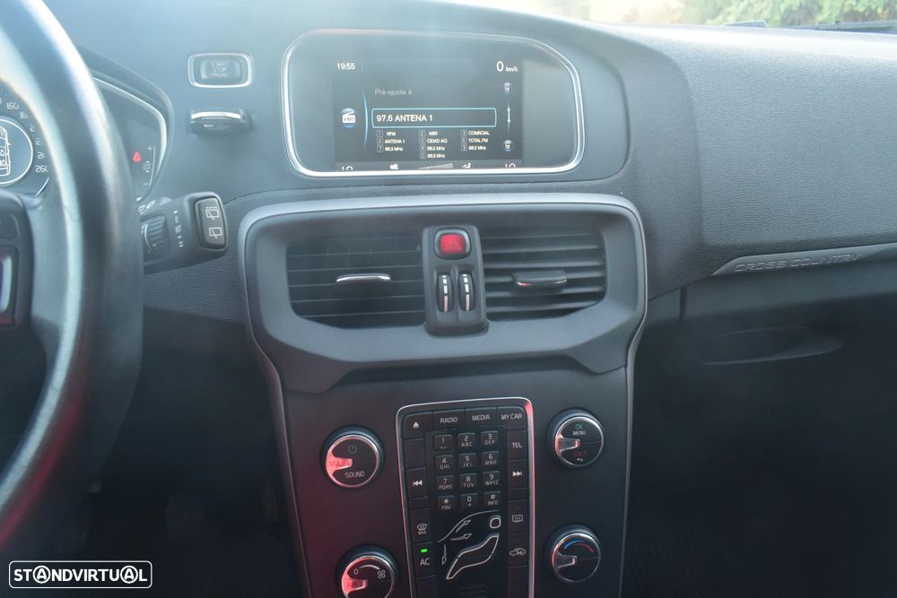 Volvo V40 1.6 D2 Summum - 11