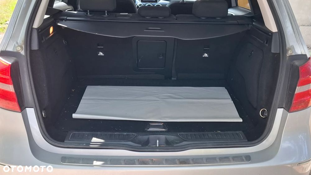 Mercedes-Benz Klasa B 180 CDI - 9