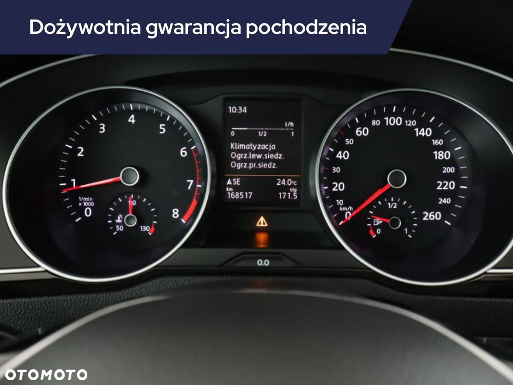 Volkswagen Passat - 12
