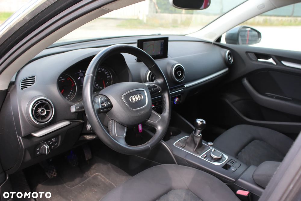 Audi A3 Sportback 1.6 TDI ultra Attraction - 16