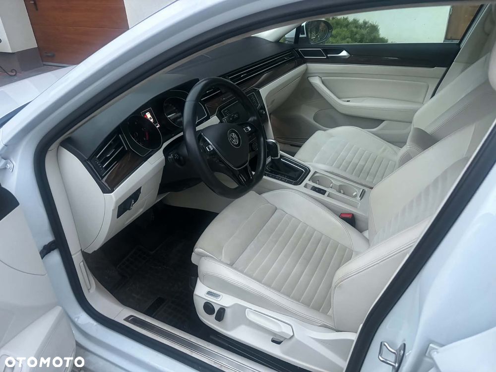 Volkswagen Passat 2.0 TDI Bi-Turbo BMT 4Mot Highline DSG - 21