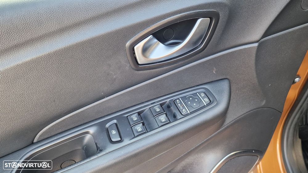 Renault Captur 1.5 dCi Exclusive EDC - 13