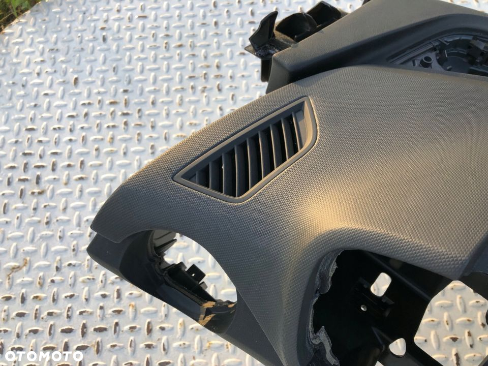 AUDI TT 8S TTS TTRS DESKA KONSOLA KOKPIT PULPIT PULKA PARAPET DASHBOARD    OKAZJA - 8