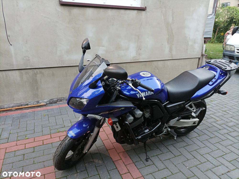Yamaha FZS - 1
