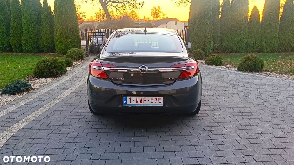 Opel Insignia - 14