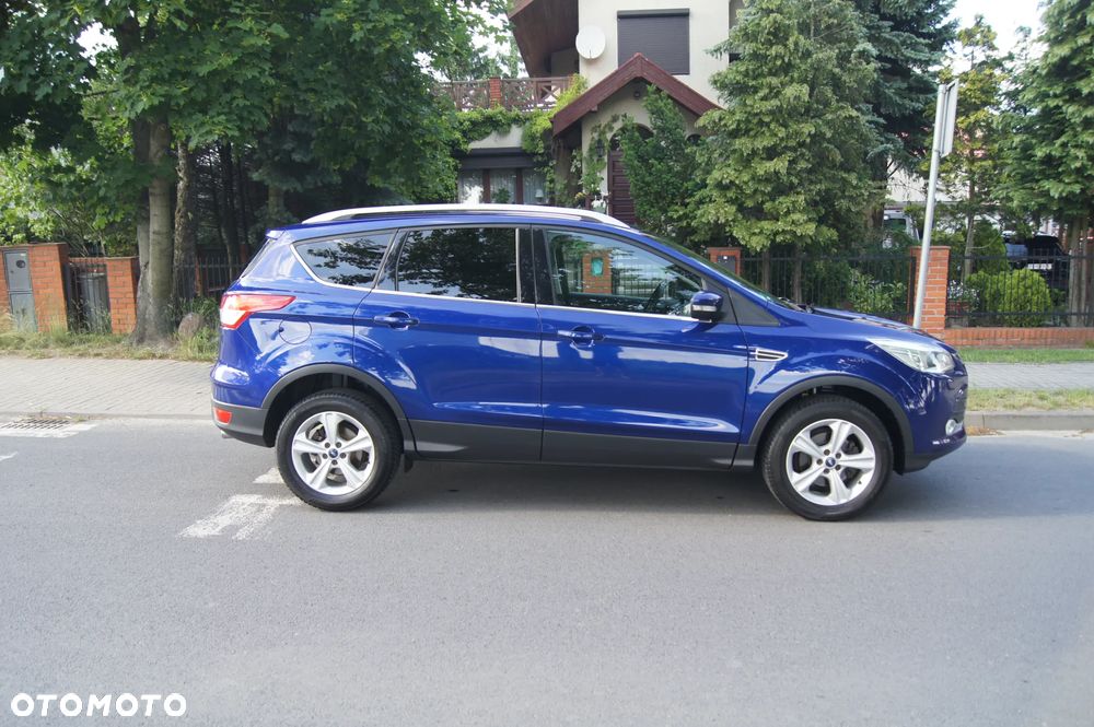 Ford Kuga 1.5 EcoBoost 2x4 Trend - 4