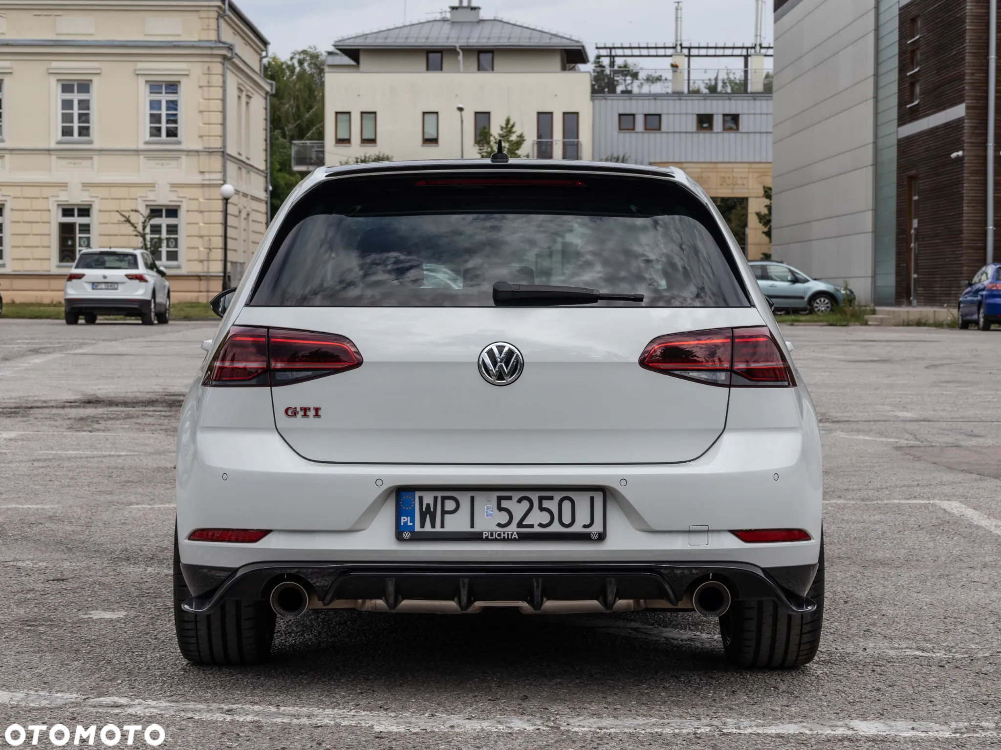 Volkswagen Golf VII 2.0 TSI GTI TCR DSG - 4