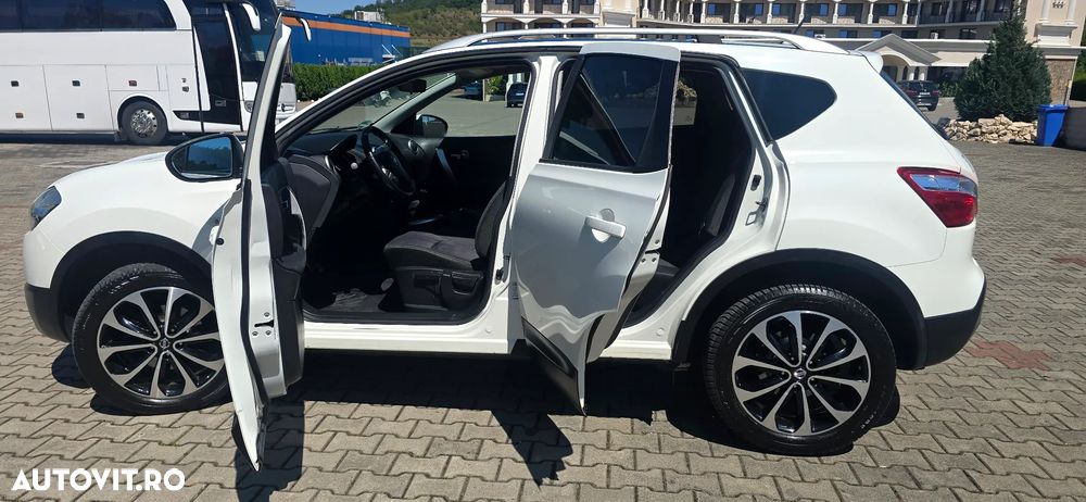 Nissan Qashqai 1.6 DCI 4 x 4 DPF tekna - 3