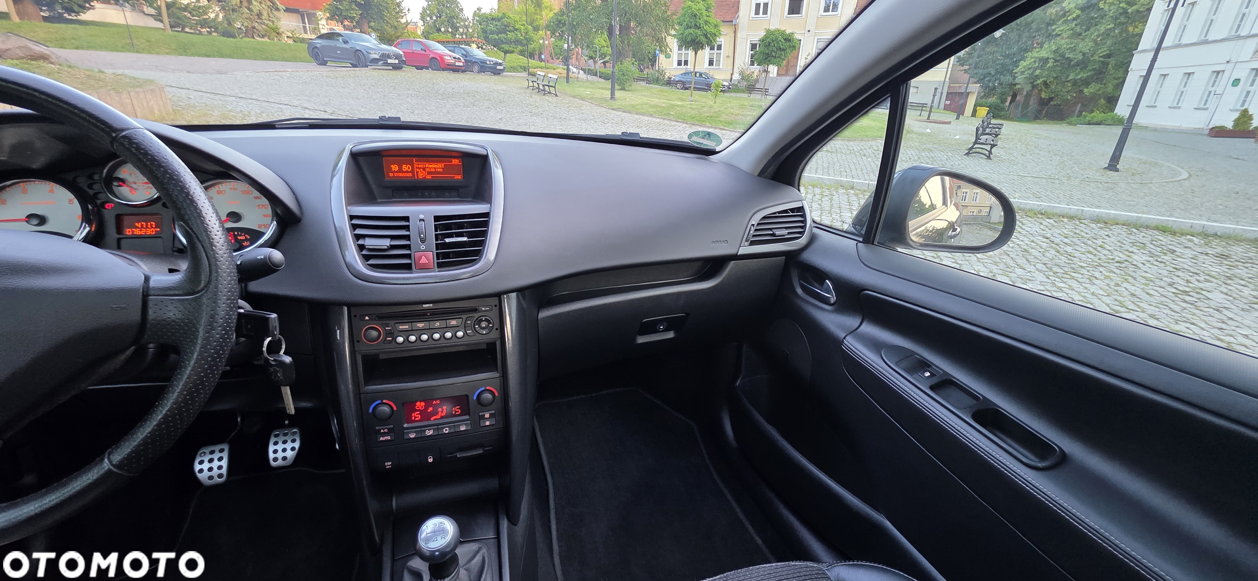 Peugeot 207 1.6 THP Platinum - 10